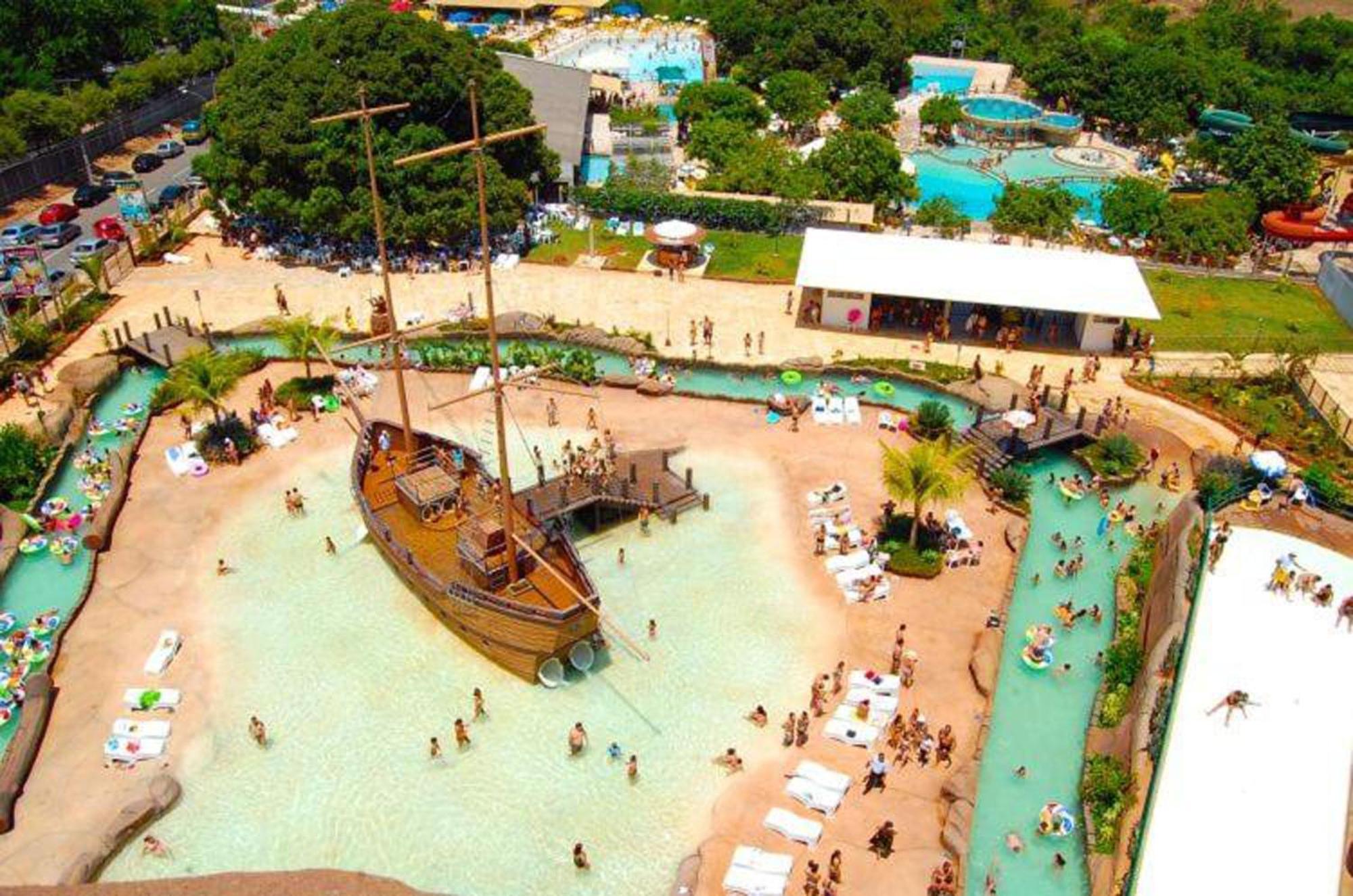 Aparthotel Imperio - Bonus 1 Dia No Acqua Park Vulcao - Caldas Novas